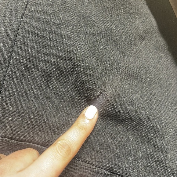 Nicole Miller Structured Cold Shoulder Dress Black size 6 - Picture 4 of 10